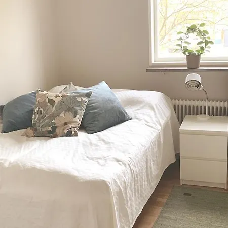 Вилла Fantastic House With A Cute Garden! *